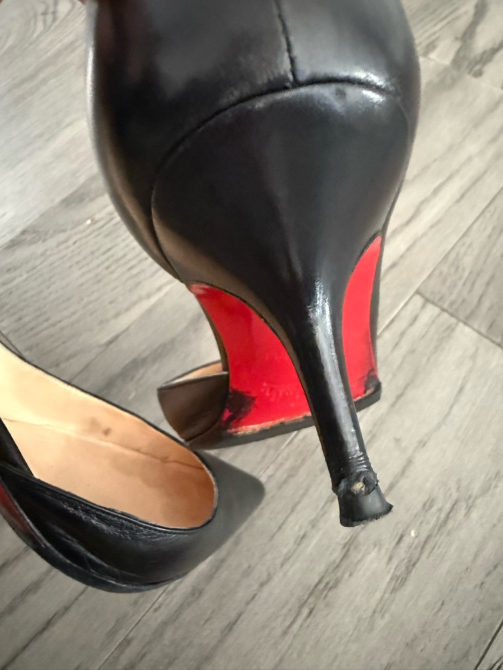 Christian Louboutin Iriza Black Pointed-Toe Leather Heels - Picture 9 of 9